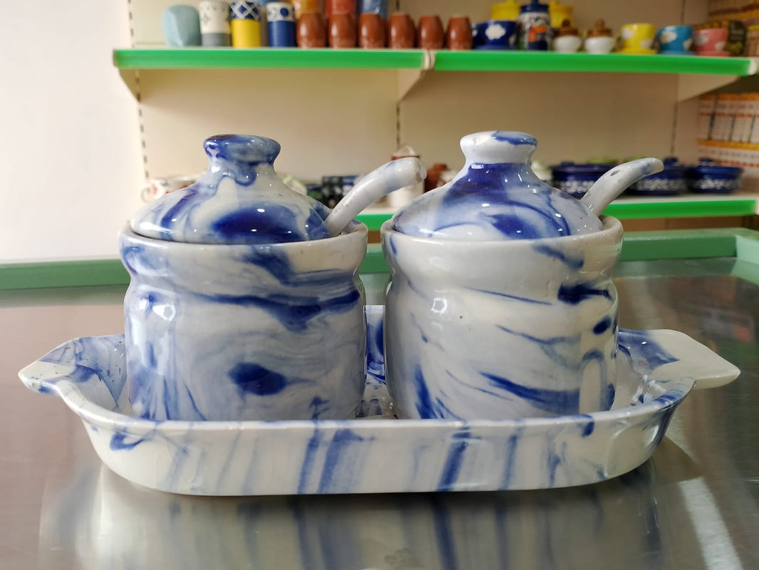 Ceramic condiment set